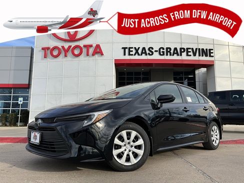 New 2026 Toyota Corolla LE image 1