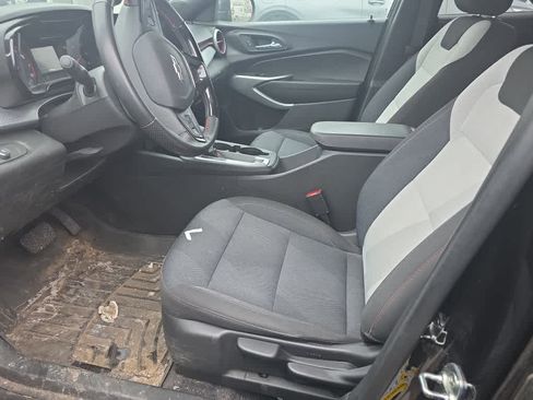 Used 2024 Chevrolet Trax RS w/ Driver Confidence Package image 7