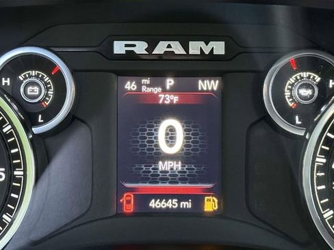 Used 2024 RAM 2500 Big Horn AWD/4WD image 25