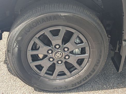 Certified 2026 Toyota 4Runner SR5 AWD/4WD image 10
