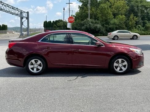 Certified 2016 Chevrolet Malibu LT FWD image 12