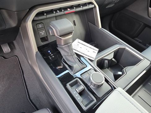 New 2026 Toyota Tundra Limited AWD/4WD image 27