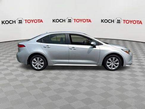 Certified 2023 Toyota Corolla LE AWD/4WD image 9
