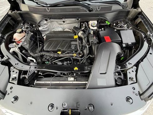 Certified 2024 Chevrolet Trax LT w/ Driver Confidence Package image 19