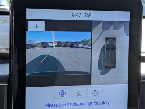 Certified 2021 Ford Explorer Platinum w/ Equipment Group 601A image 21