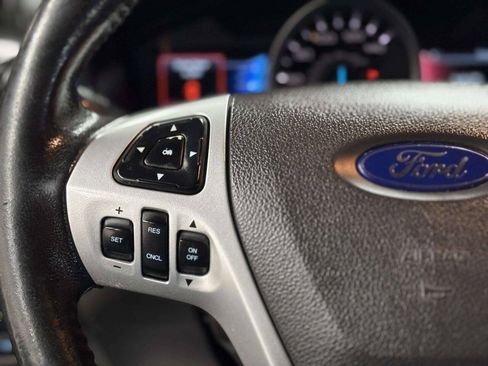 Used 2014 Ford Explorer Limited w/ Equipment Group 301A AWD/4WD image 27