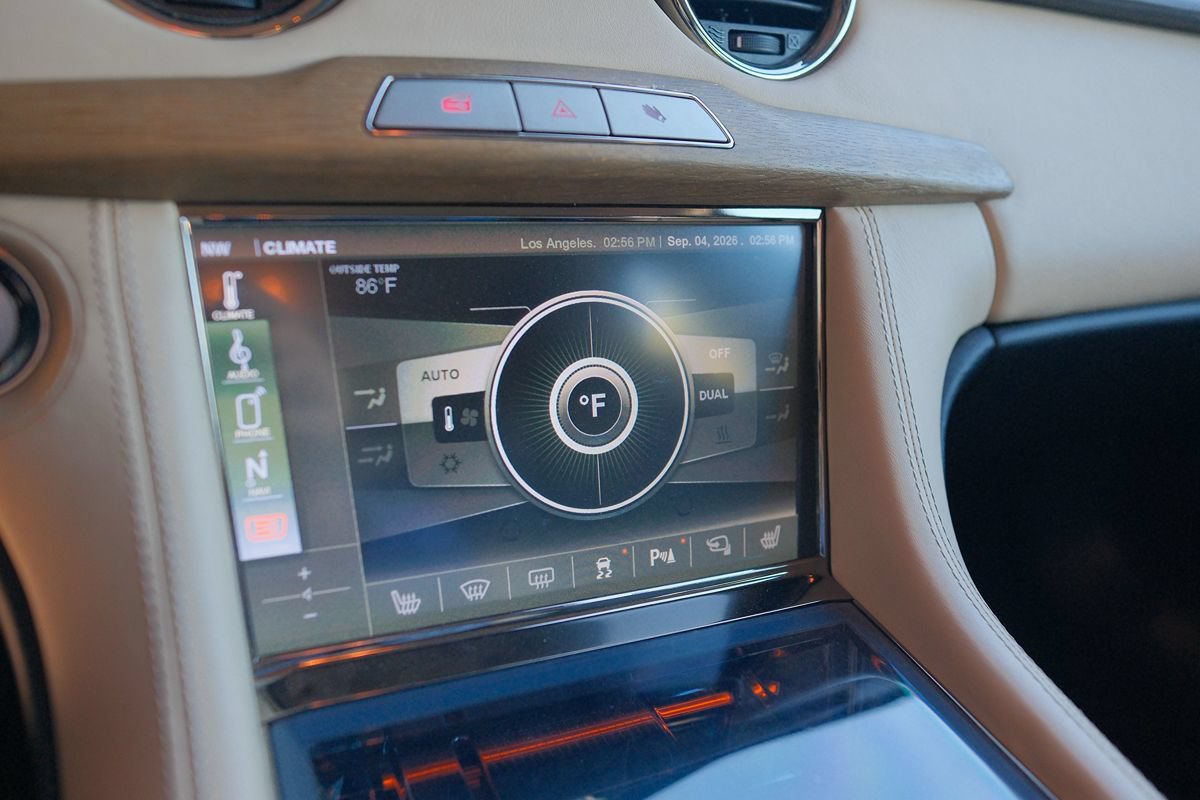Used 2012 Fisker Karma EcoSport RWD image 23