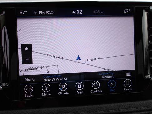 Used 2018 Chrysler Pacifica Limited w/ Tire & Wheel Group image 16