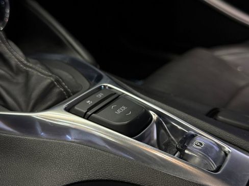 Used 2019 Chevrolet Camaro SS RWD image 20