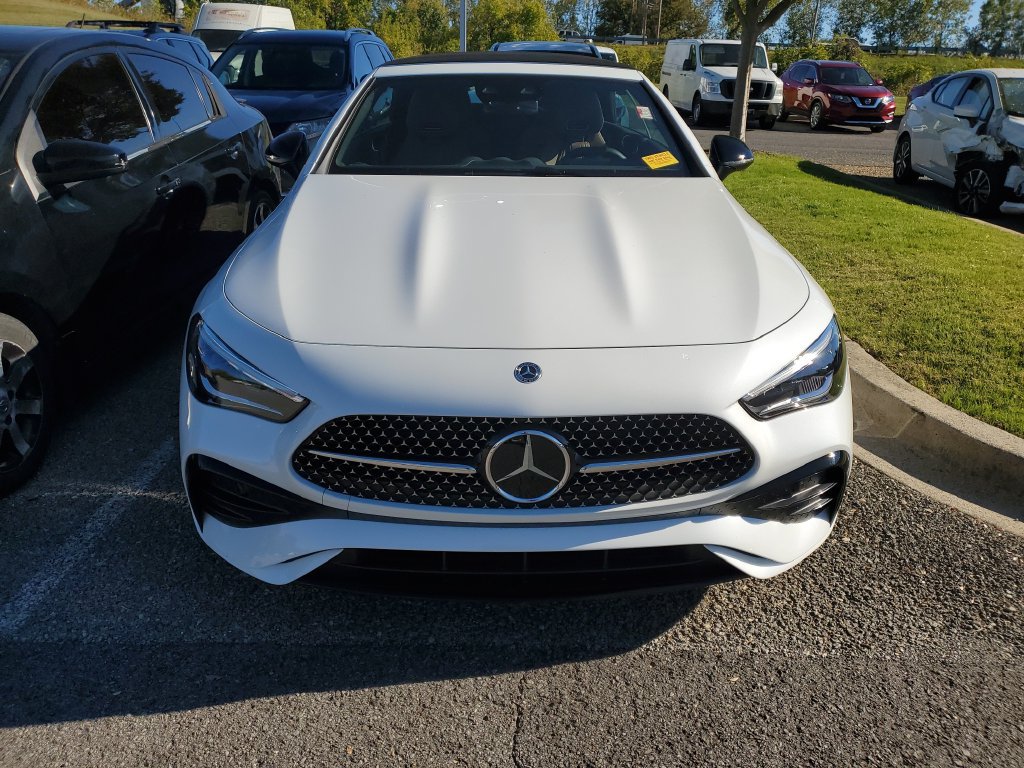 Used 2024 Mercedes-Benz CLE 300 4MATIC Cabriolet image 4