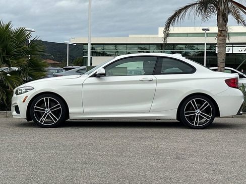 Used 2020 BMW 230i Coupe w/ M Sport Package image 6