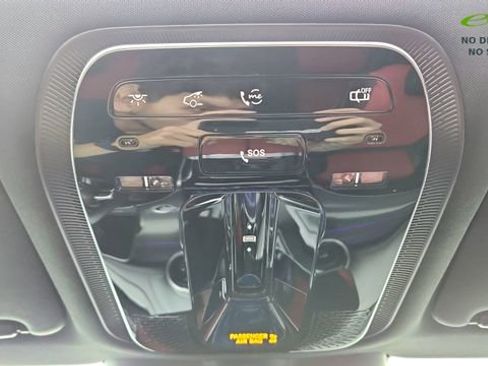 Used 2024 Mercedes-Benz GLC 300 4MATIC image 59