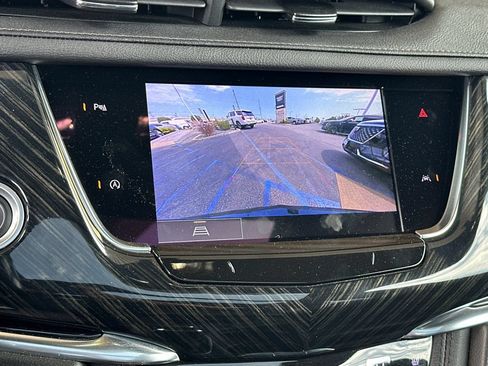 Used 2023 Cadillac XT6 Premium Luxury FWD image 29