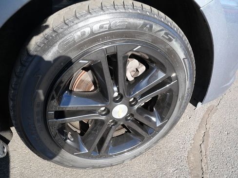 Used 2018 Chevrolet Cruze LT w/ Convenience Package FWD image 35