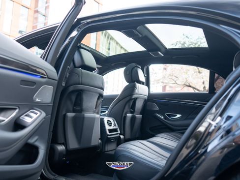 Used 2017 Mercedes-Benz S 550 Sedan image 20