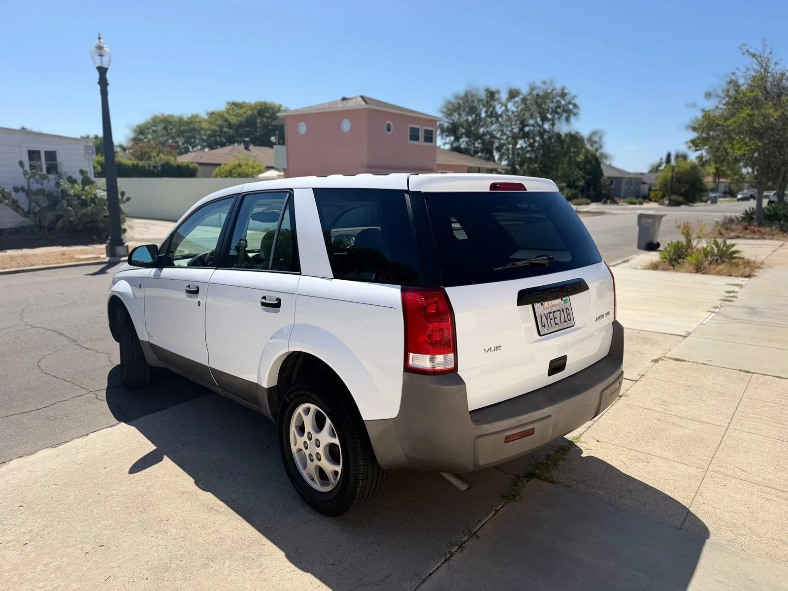 Used 2002 Saturn Vue AWD V6 image 3