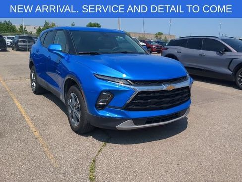 Used 2024 Chevrolet Blazer LT FWD image 5