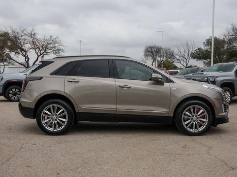 Used 2022 Cadillac XT5 Sportv w/ Technology Package image 5