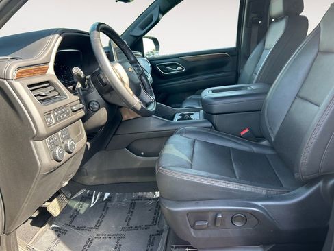 Used 2022 Chevrolet Tahoe High Country AWD/4WD image 16