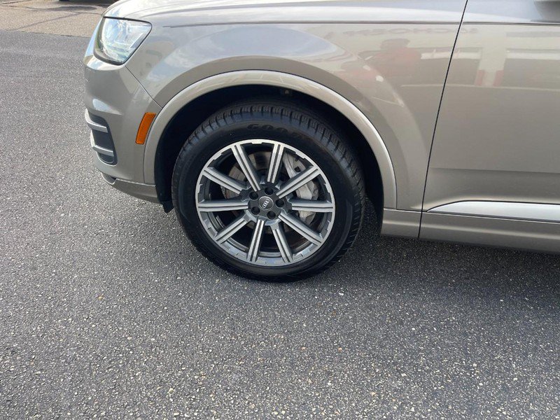 Used 2017 Audi Q7 3.0T Prestige AWD/4WD image 6