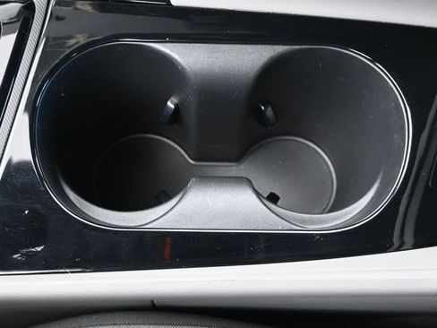 Used 2025 Hyundai Elantra SEL image 36