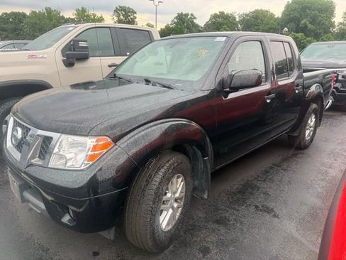 Used 2020 Nissan Frontier SV RWD image 9