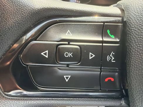 Used 2025 RAM ProMaster 2500 w/ Convenience Group FWD image 7
