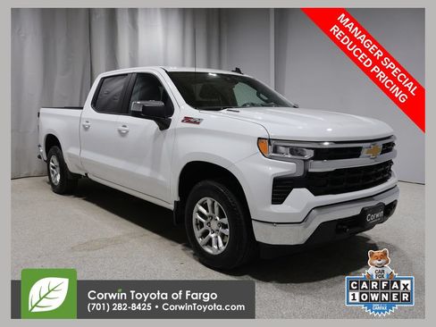 Used 2023 Chevrolet Silverado 1500 LT AWD/4WD image 1