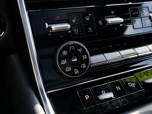 New 2026 Nissan Armada Platinum image 17