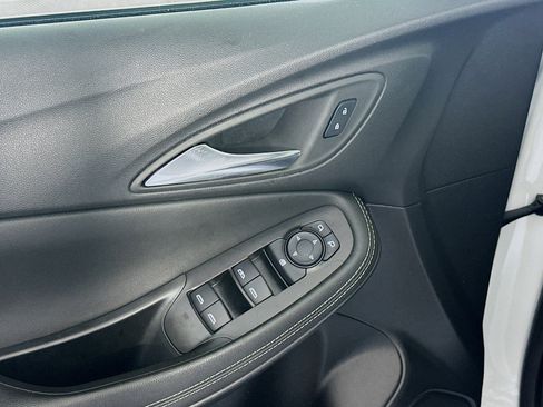 Used 2025 Buick Encore GX Preferred image 15