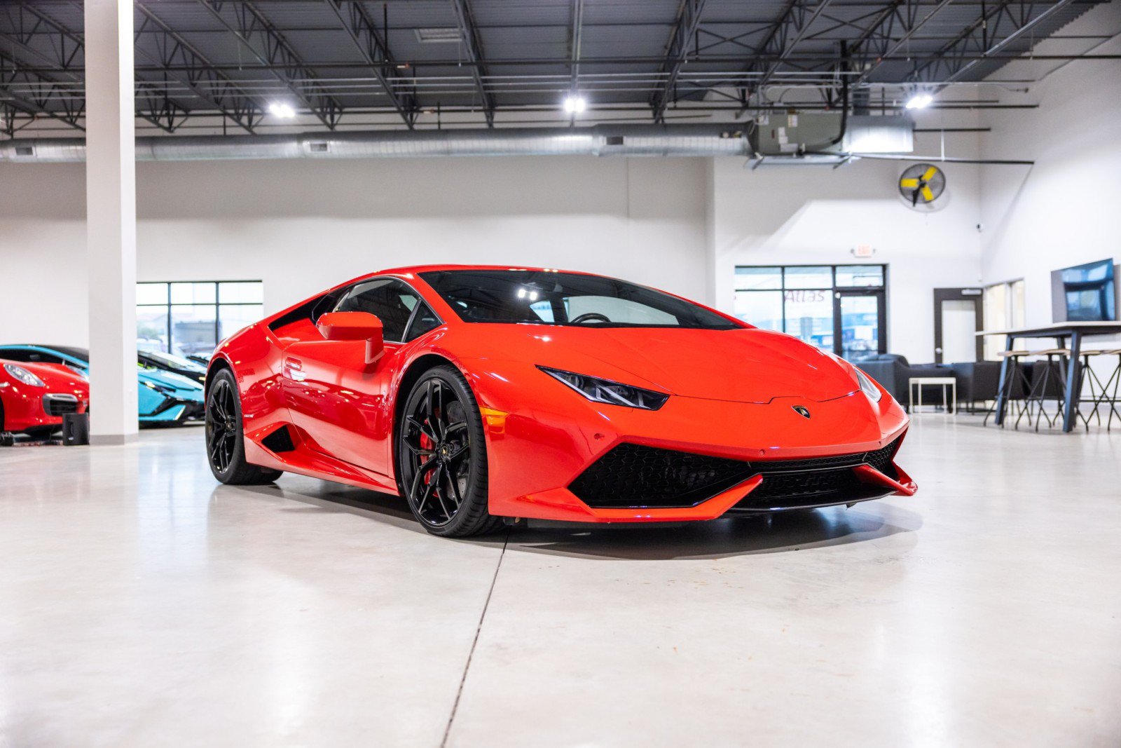 Used 2015 Lamborghini Huracan LP 610-4 AWD/4WD image 3