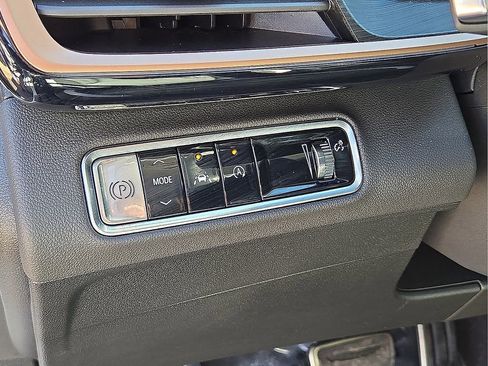 Used 2025 Buick Envision Sport Touring image 25