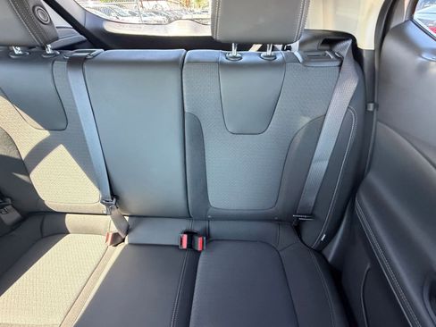 Used 2025 Buick Encore GX Preferred image 36