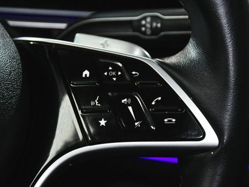 Used 2025 Mercedes-Benz GLS 450 4MATIC image 41