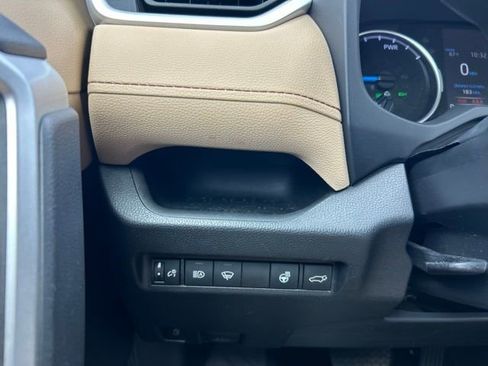 Used 2022 Toyota RAV4 XLE w/ Convenience Package AWD/4WD image 23
