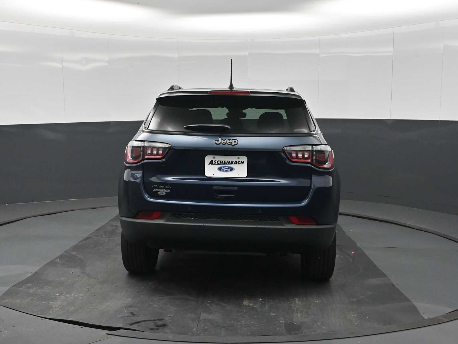 Used 2026 Jeep Compass Limited AWD/4WD image 8