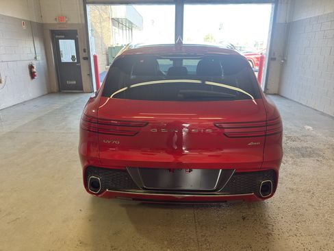 Used 2022 Genesis GV70 2.5T w/ Advanced Package AWD/4WD image 7