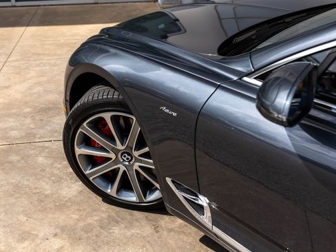 Used 2023 Bentley Continental GT Azure AWD/4WD image 17