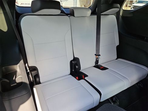 New 2026 Chevrolet Traverse High Country image 35