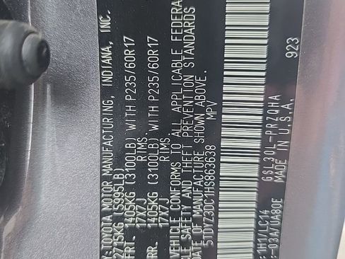 Used 2017 Toyota Sienna XLE Premium image 13