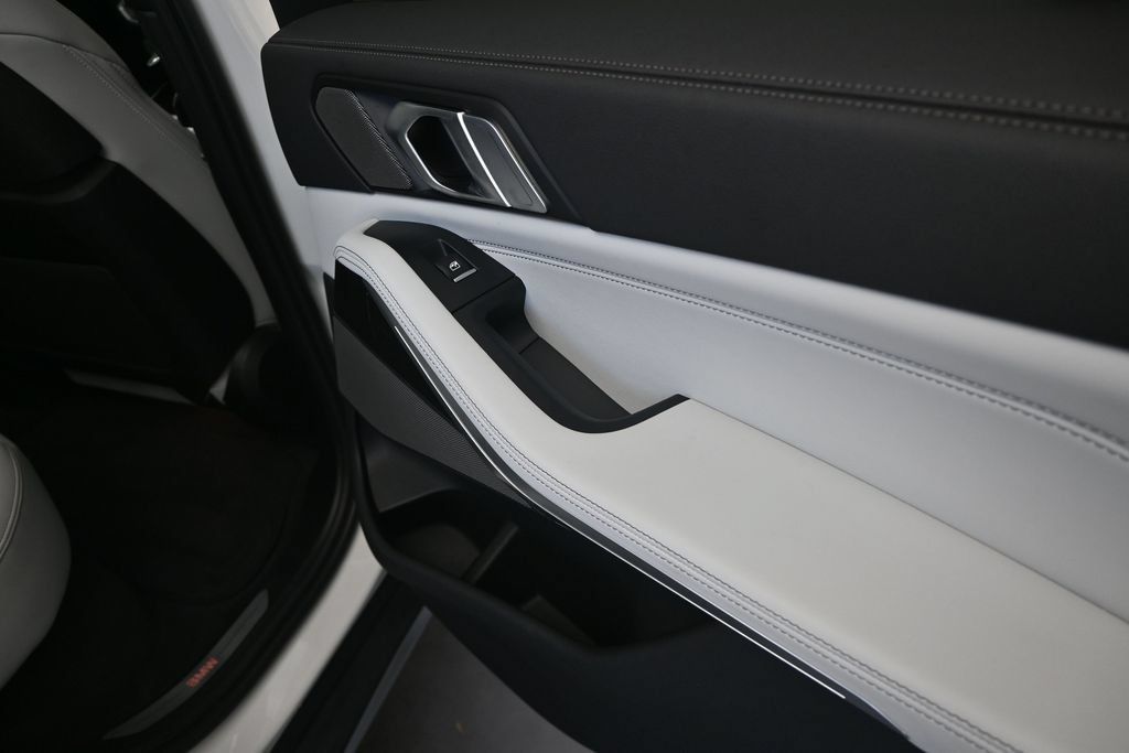 Certified 2023 BMW X5 sDrive40i RWD image 21