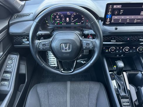 Certified 2025 Honda Accord Sport image 29