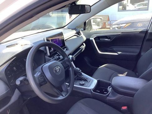 Certified 2025 Toyota RAV4 XLE AWD/4WD image 2