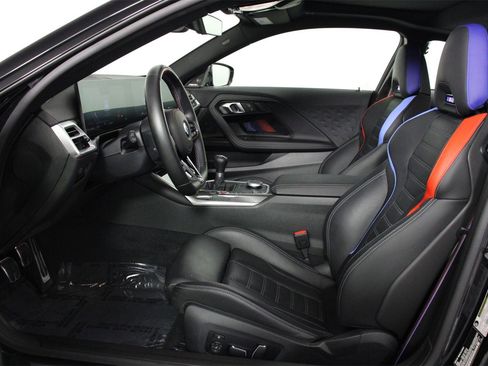 Used 2025 BMW M2 w/ Lighting Package image 31