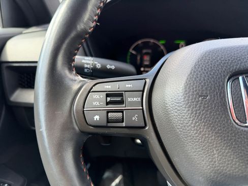 Used 2025 Honda CR-V Sport image 21
