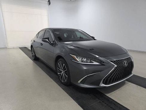 Used 2022 Lexus ES 350 w/ Premium Package FWD image 3