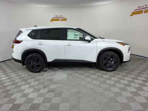 New 2026 Nissan Rogue SV FWD image 7