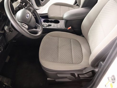 Used 2021 Ford Escape SE image 10