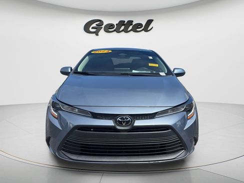 Used 2024 Toyota Corolla LE FWD image 2