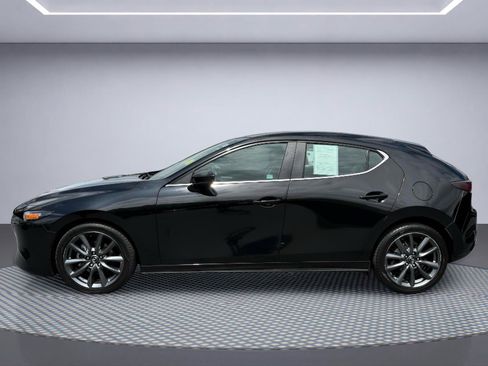 Used 2019 MAZDA MAZDA3 AWD Hatchback w/ Preferred Pkg image 3
